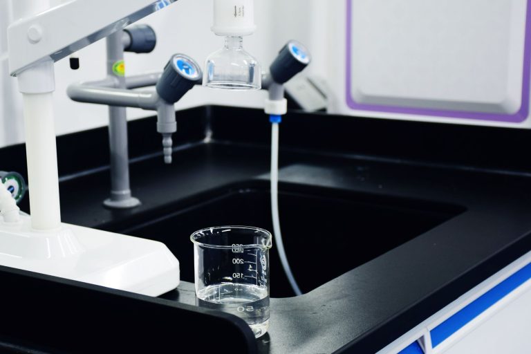 Nitrates dans l&rsquo;eau potable : un danger sous-estimé en Bretagne