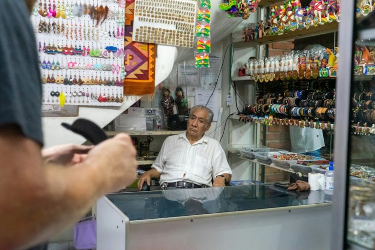 Ouvrir un local pro : les démarches avant le site internet