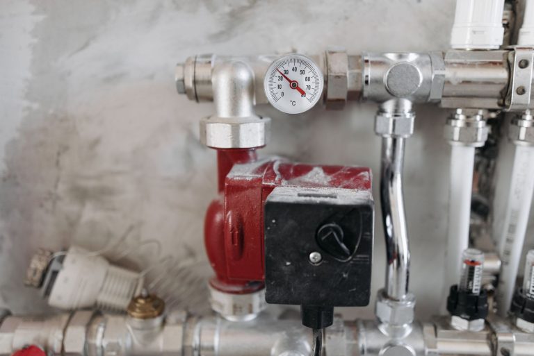 Chauffage : les astuces simples pour réduire votre facture cet hiver